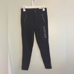 NWT American Eagle Black Jeans- Size 6